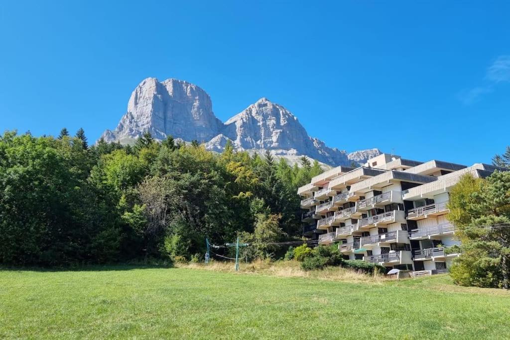 Chez K&D Au Col De L'Arzelier Apartamento Chateau-Bernard Exterior foto